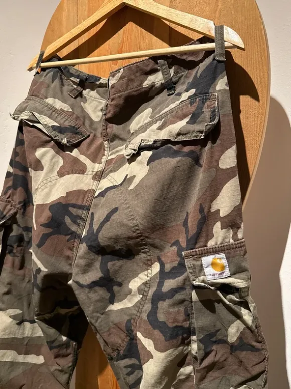 Carhartt Cargo pant in Camo 33x34