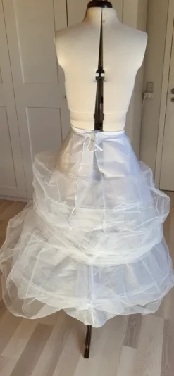 Cheap petticoat/ hoopskirt