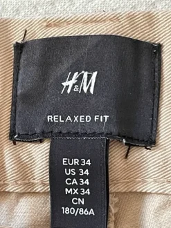 Chinosshorts från H&M relaxed fit storlek 34