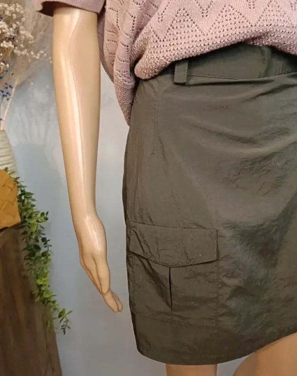 Ciemnozielone khaki spódnico-spodenki Jack Wolfskin 36 trekking
