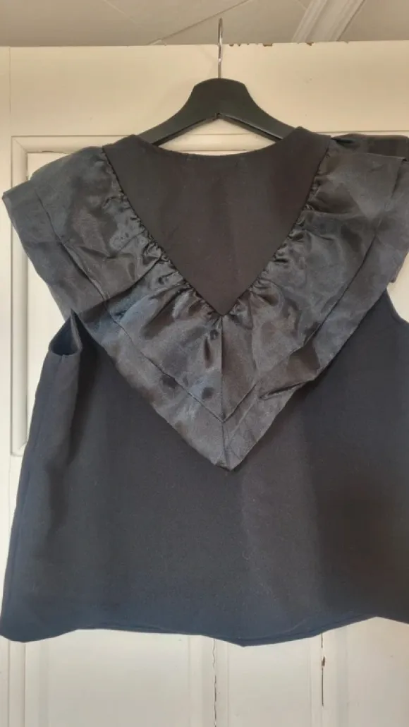 Co couture top str M