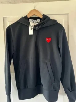 Comme des garcons Play