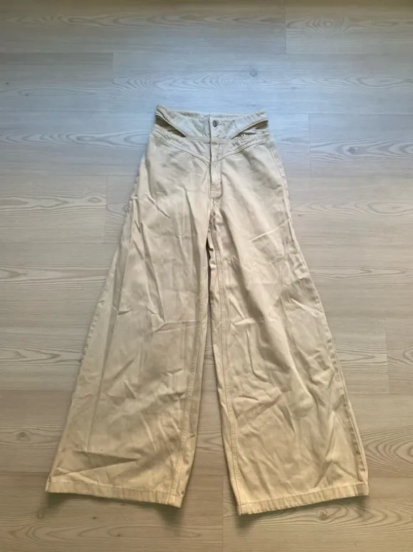Cool jeans