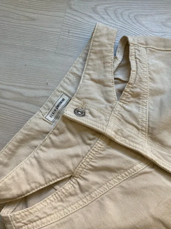 Cool jeans