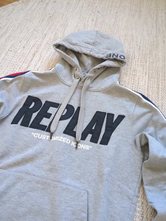 Cool vintage grey hoodie from Replay