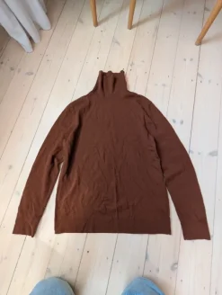 COS brown Wool Yak Turtleneck Jumper size L