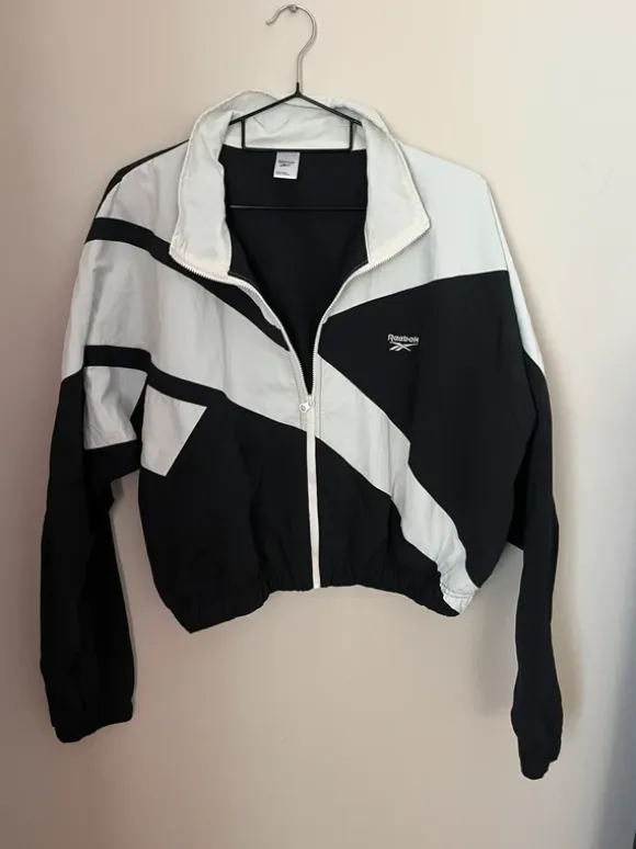 Croppad reebokjacka träningsjacka