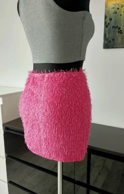 Cukierkowa spódnica mini shaggy z frędzlami, połysk Y2K PrettyLittleThing 38