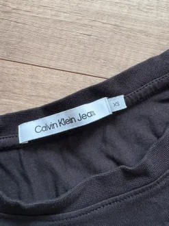 Czarna koszulka damska Calvin Klein Jeans roz XS