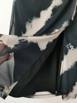 Czarna spódnica midi jasny wzór tie-dye siateczka elegancka wyjściowa casualowa wiosna lato M&S 38 M