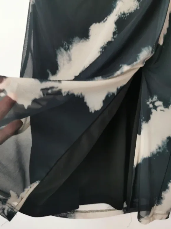 Czarna spódnica midi jasny wzór tie-dye siateczka elegancka wyjściowa casualowa wiosna lato M&S 38 M