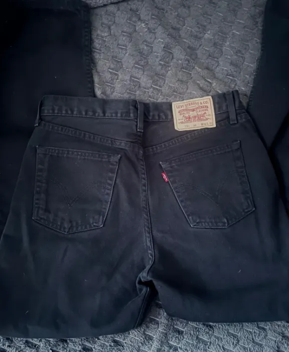 Czarne jeansy Levi’s