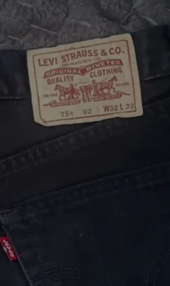 Czarne jeansy Levi’s