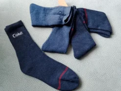 Czteropak skarpetek skarpet skarpetki 4 pary coca cola cole 39-42 klasyczne ciensze unisex