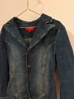 Denimjakke - købt på vinted