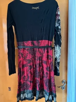 Desigual mekko
