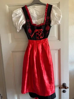 Dirndl/oktoberfest kjole