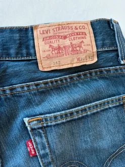 Discontinued Levi’s 512 Bootcut