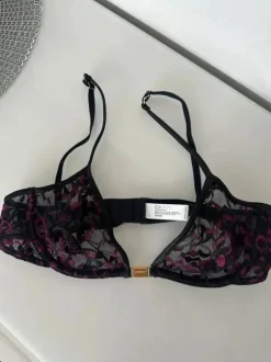 DKNY koronkowy piękny biustonosz 75 B