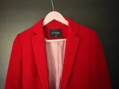 Elegancka czerwona marynarka 34 top secret