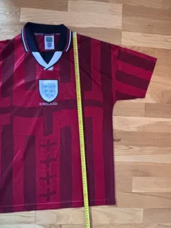 England 1998 World Cup Away Retro Fodboldtrøje – Score Draw (Str. L)