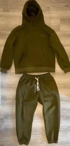 Essentials Fear of God hoodie + mjukisbyxor set – olivgrön