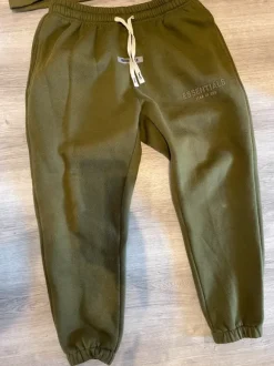 Essentials Fear of God hoodie + mjukisbyxor set – olivgrön