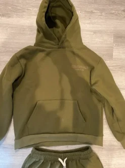 Essentials Fear of God hoodie + mjukisbyxor set – olivgrön