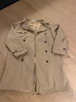 Fed Trenchcoat