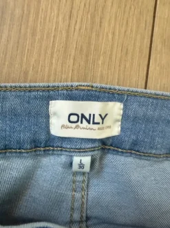 Flared jeans