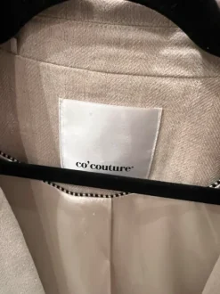 Flot blazer i lys hør