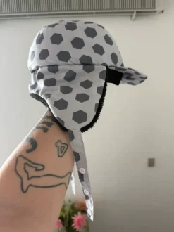 Football cap ers