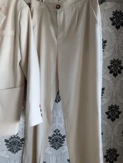 Garnitur ecru xl komunia wiosna