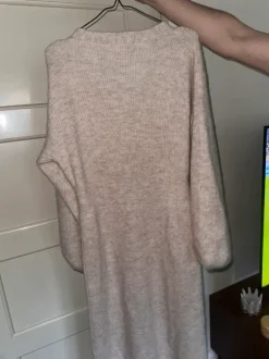 Gina tricot stickad klänning