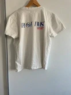 Globe studios t-shirt