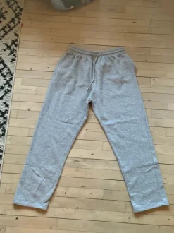 Grå sweatpants