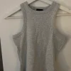 Grå tanktop