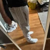 Gråa Adidasbyxor