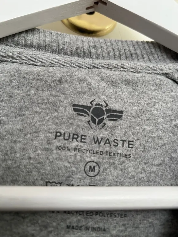 Grey ”Cup of Theraphy” sweater