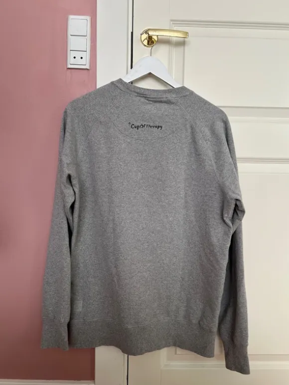 Grey ”Cup of Theraphy” sweater