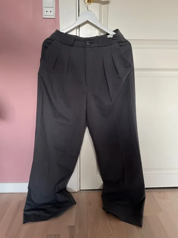 Grey pants
