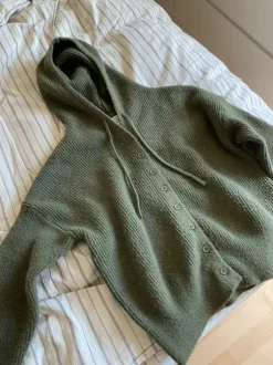 Grøn strik hoodie