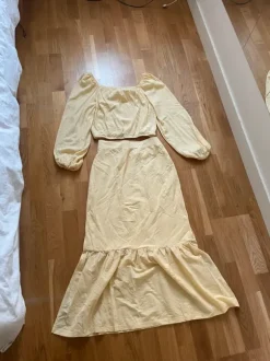 Gult sett från Cubus
