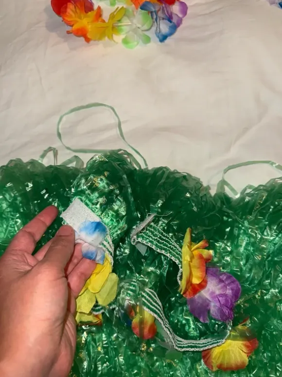 Hawaii-set / Hula-kjol med blomkransar