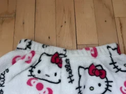 Hello kitty busker
