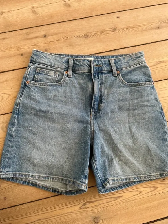 H&M denim shorts