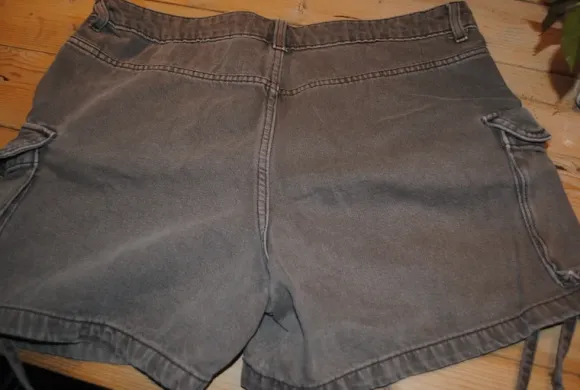 H&M Divided Cargo shorts
