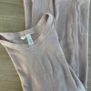 H&M äitiyspaita