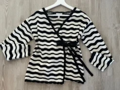 H&M Mama äitiysneuletakki