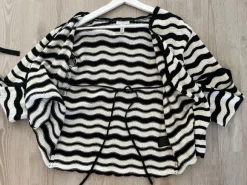 H&M Mama äitiysneuletakki